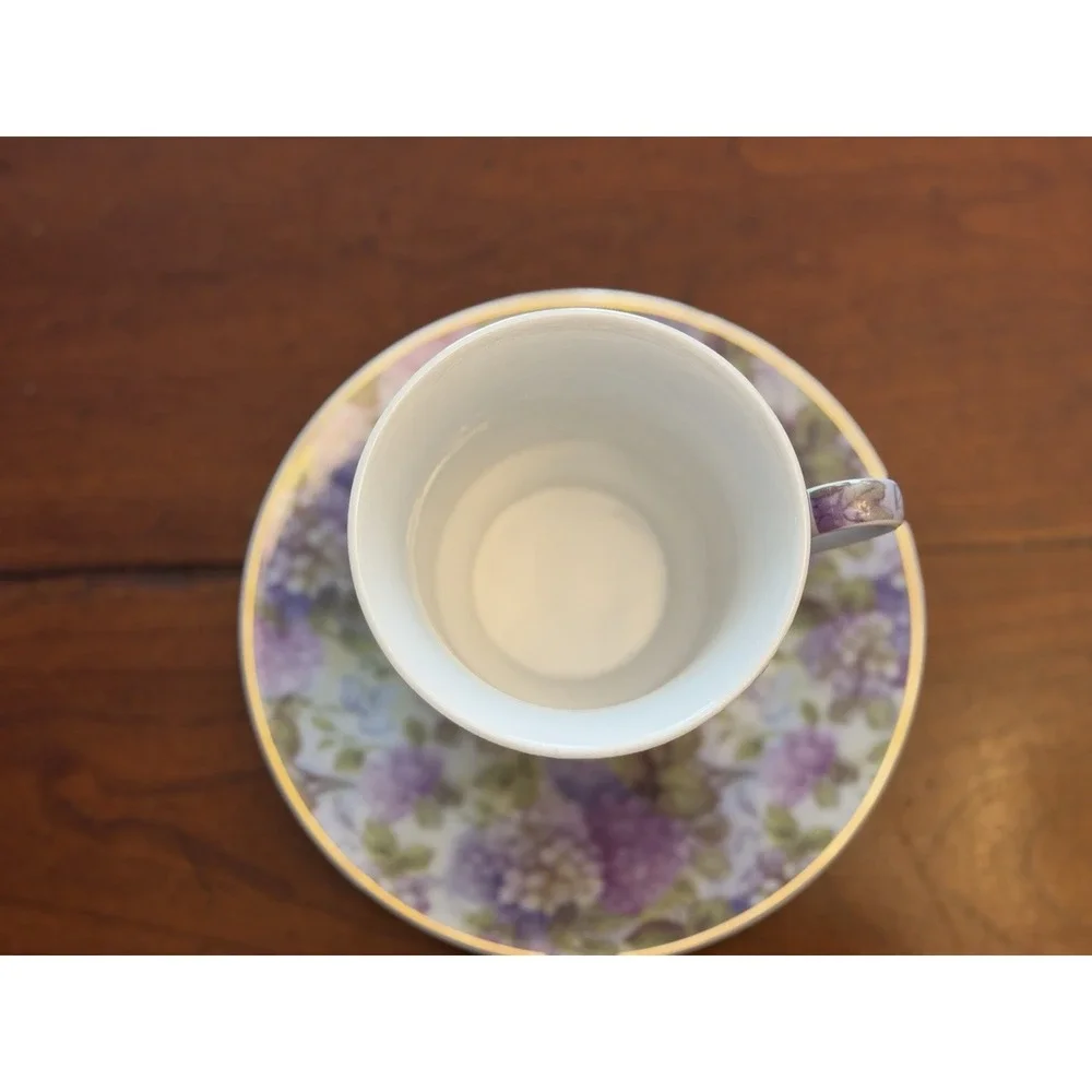 Darice Porcelain Purple Violets Chintz Teacup and Saucer Set Gold Trim 2013-F